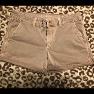 American Eagle Midi shorts